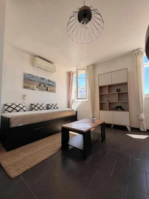 Studio Centre Historique Vue Mer Сен Максим Екстериор снимка